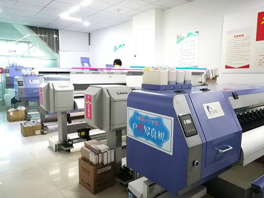專業高精寫真車貼 進口設備打印，量大價優且品質卓越